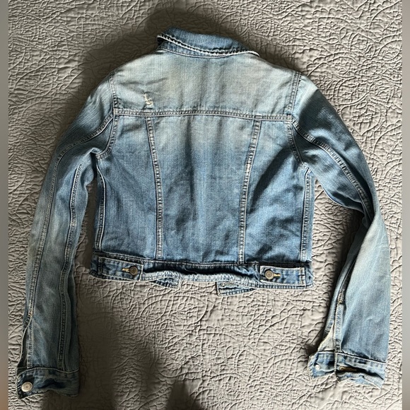 Cropped Light Denim American Eagle Jacket - Picture 6 of 7